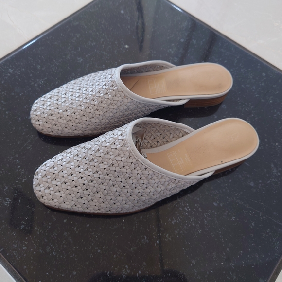 Clarks Elegant Woven Slip-On Mules - Picture 2 of 5